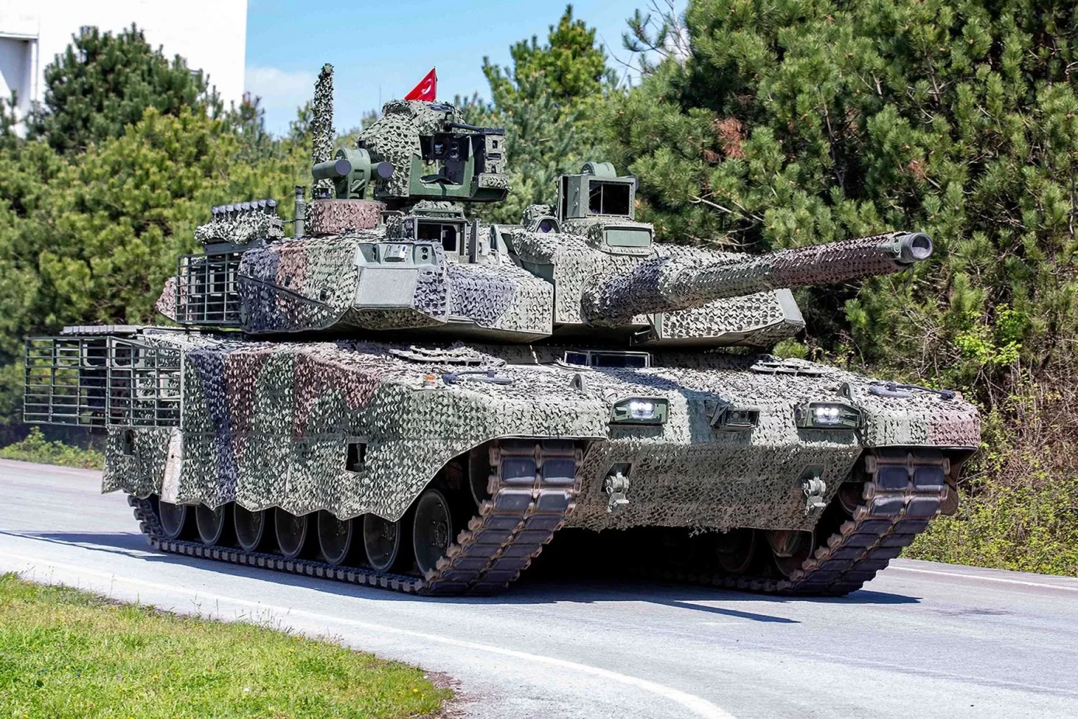 Altay T1 Neuer türkischer Kampfpanzer für NATO vorgestellt