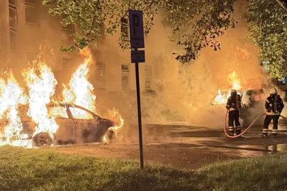 Kassel Vier Bundeswehr-Fahrzeuge bei Brand zerstört