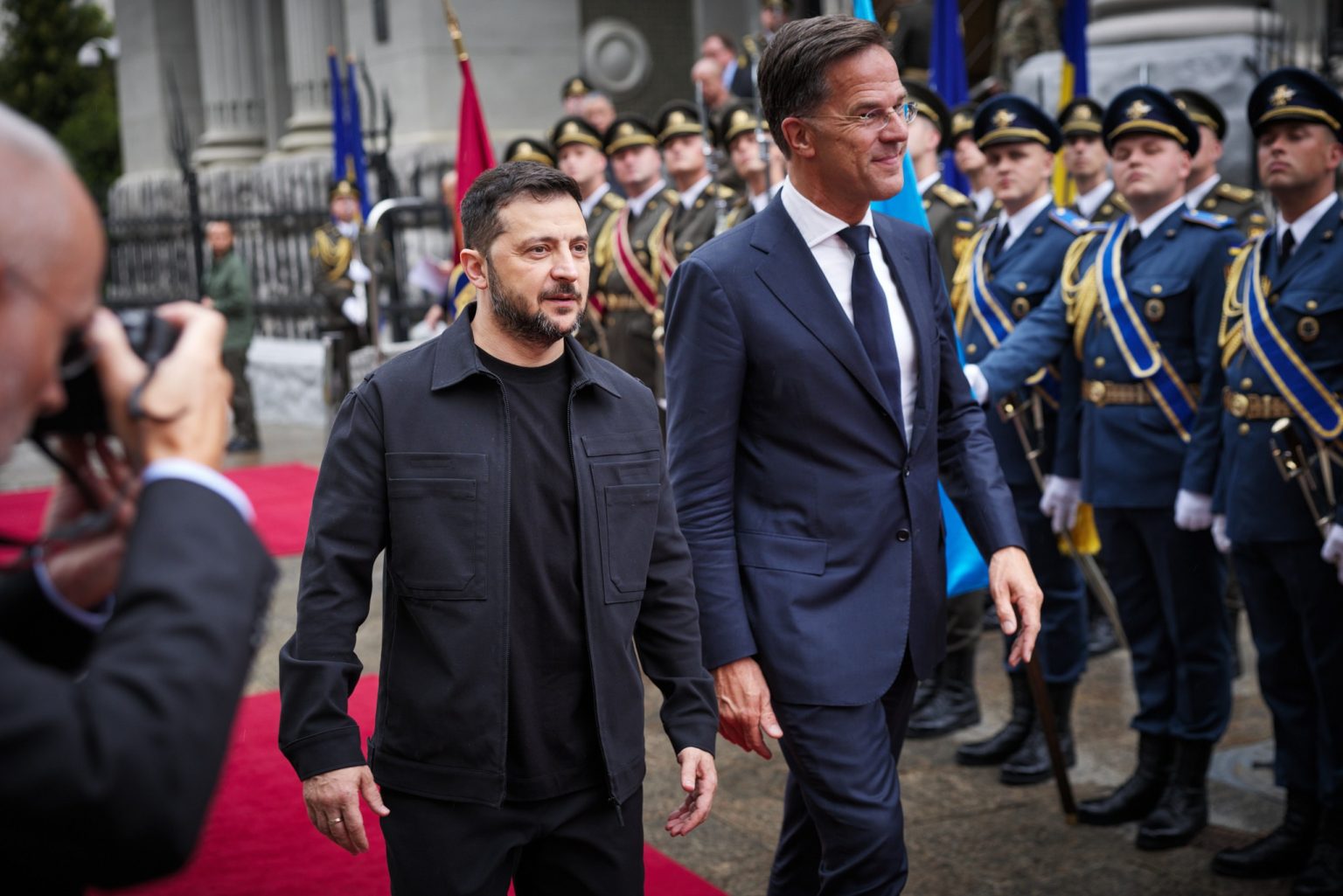 Selenskyj und Rutte Neue Sicherheitsgarantien für Ukraine