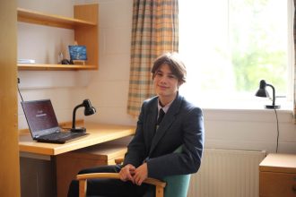 Ukrainischer Schüler kauft Haus dank Minecraft-Server