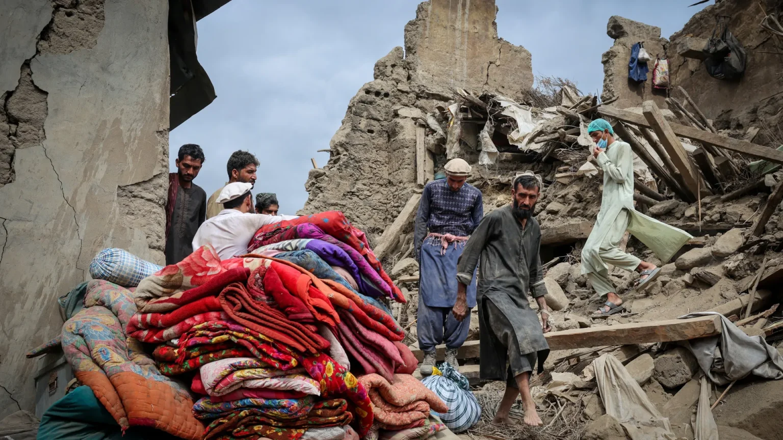 Erdbeben in Afghanistan 2025 Tragödie der Frauen
