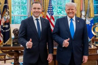 Nawrockis Besuch bei Trump verschärft Streit mit Tusk