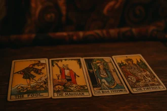 Tarot Horoskop 1.10.2025 – Karten für alle Sternzeichen