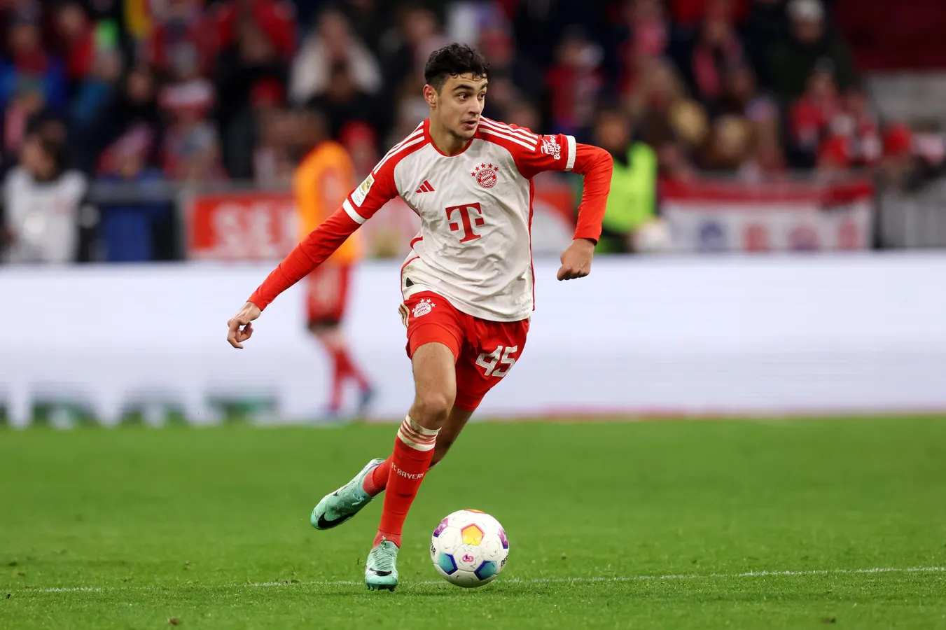 ManCity plant Transfer von Bayern-Talent Aleksandar Pavlović