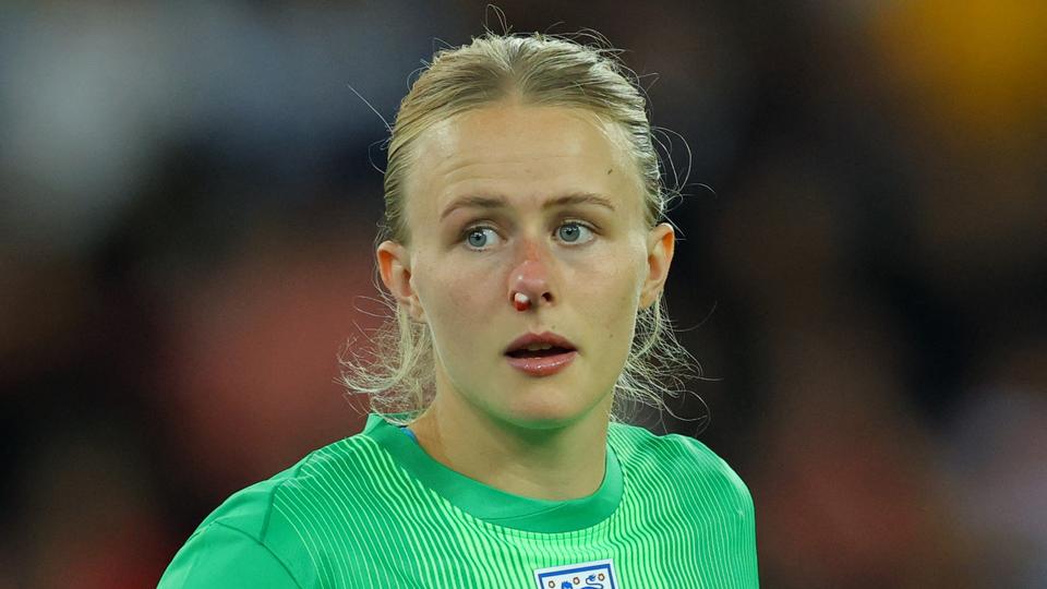 Hannah Hampton – Englands Torhüterin mit Sehschwäche, Disziplin und EM-Triumph 2025