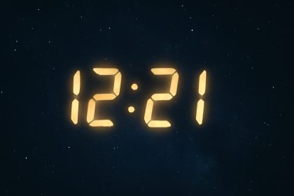 12:21 Spiegelzahlen – Eine numerologische Deutung und ihre Botschaften