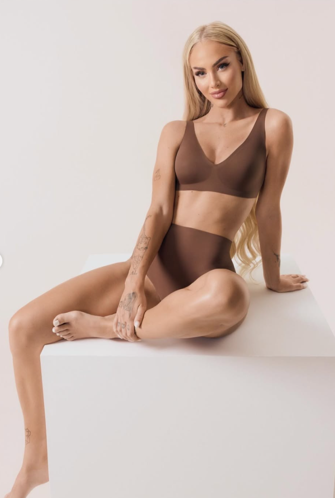 Alisha Lehmann: Neues Oben-ohne-Foto sorgt für Diskussionen