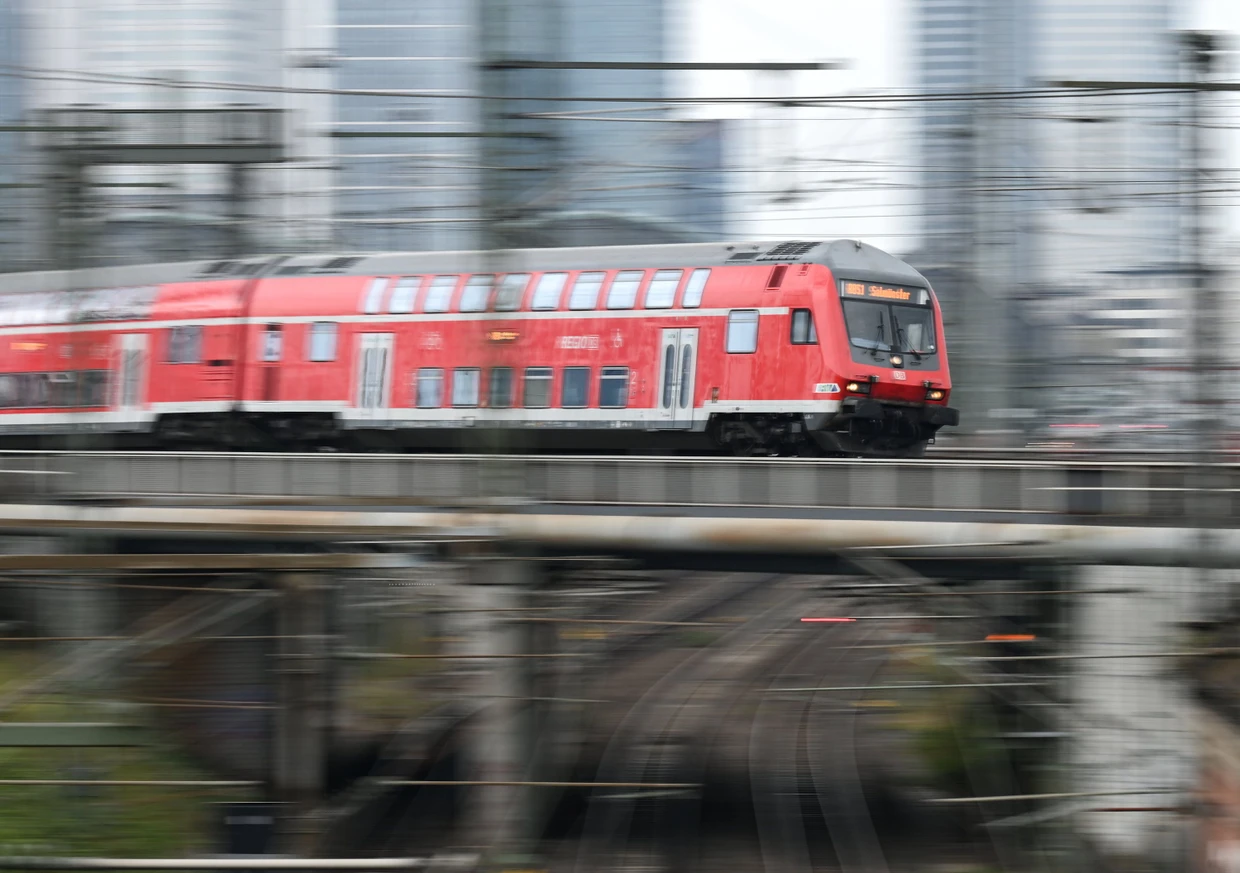 Lokführer mit Promille: Zug in NRW musste evakuiert werden