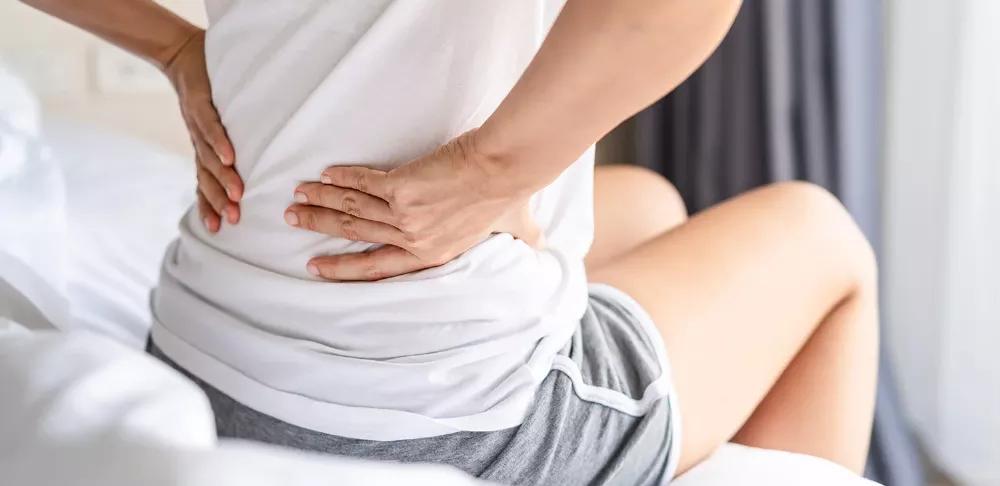 Rückenschmerzen sofort lindern: einfache Übungen, die wirklich helfen