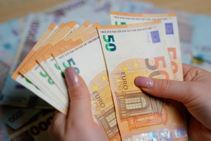 Deutsche Löhne im Aufwind: Kaufkraft erreicht Niveau von 2019