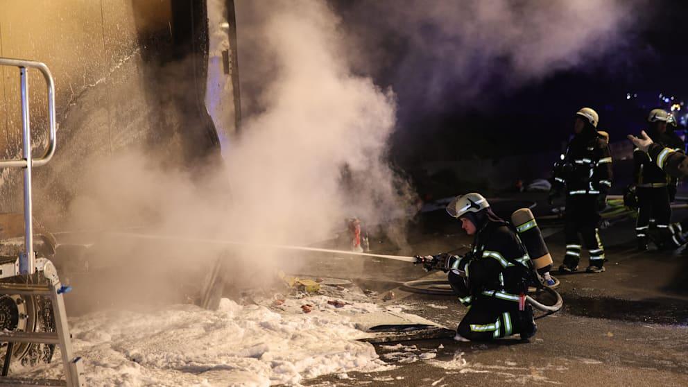 A9 Autobahn Sperrung nach tödlichem Unfall bei Polizeiverfolgung