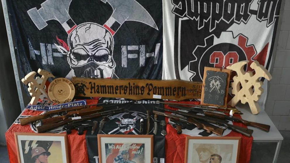 Das Bundesverwaltungsgericht hebt das Verbot der Hammerskins auf. Grund ist die fehlende bundesweite Struktur der rechtsextremen Gruppierung.