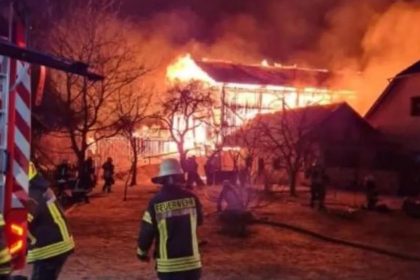 Feuer an Heiligabend: Anwesen in Niederbayern völlig zerstört