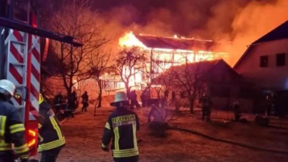 Feuer an Heiligabend: Anwesen in Niederbayern völlig zerstört