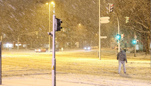 Bombenzyklon „Elli“ trifft Deutschland: Sturm, starker Schneefall und Glatteis sorgen für Unwetterchaos ab Donnerstag