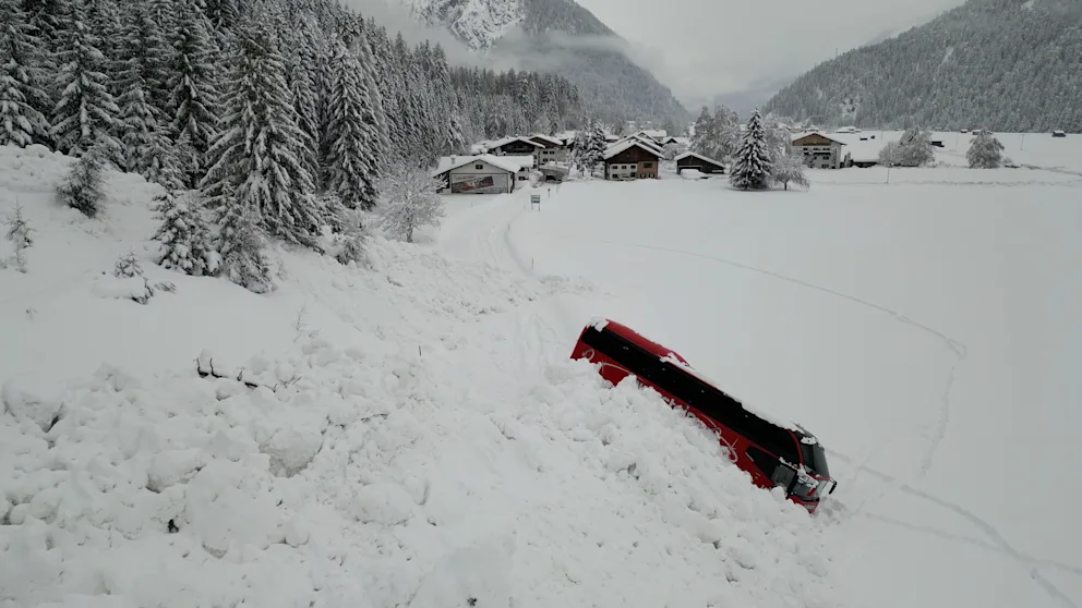 Massive Flugausfälle in München und Wien – Winter legt Verkehr lahm