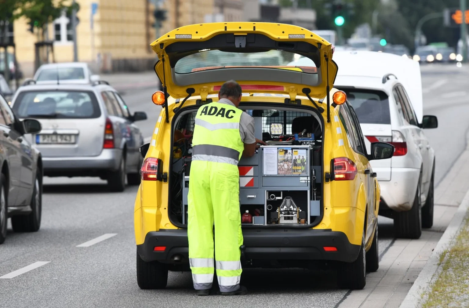 ADAC erhöht Beiträge deutlich: Gründe, neue Preise und was Mitglieder erwartet