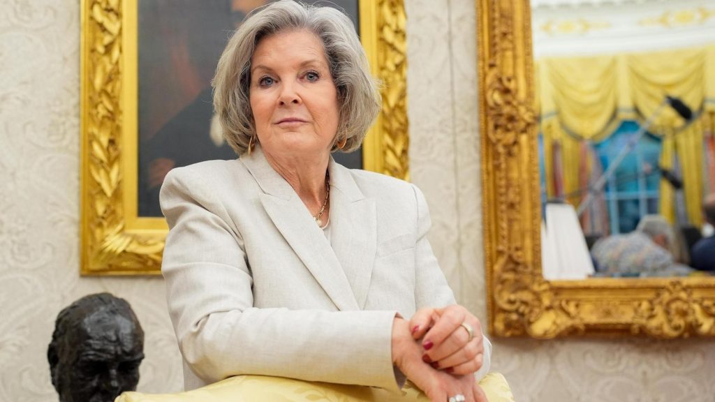 Bei Trumps Stabschefin Susie Wiles offenbar Brustkrebs diagnostiziert: Wie ihr Zustand ist