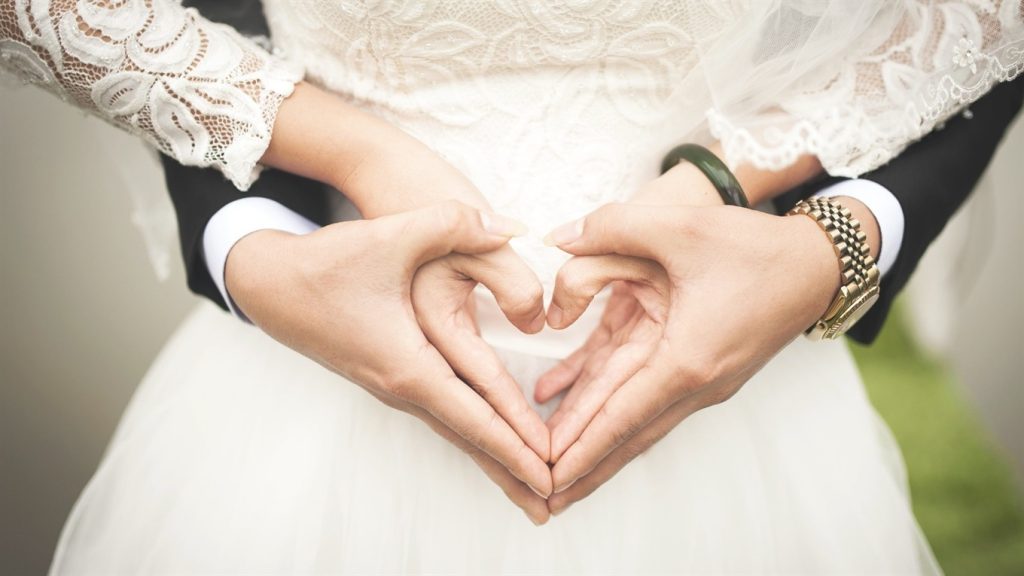 Liebeshoroskop: In welchem Alter die Sternzeichen ihre große Liebe finden