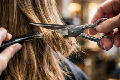 Haarschnitt-Kalender Mai 2026: Wann schneiden und färben sinnvoll ist