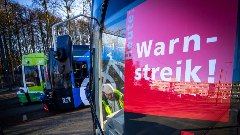 Verdi-Streiks in München am 14. April: U-Bahn, Tram und Bus betroffen. Das müssen Pendler wissen