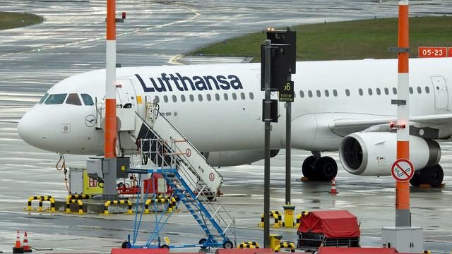 Streik der Eurowings- und Lufthansa-Mitarbeiter am 13. und 14. April 2026: Welche Flüge ab Düsseldorf ausfallen
