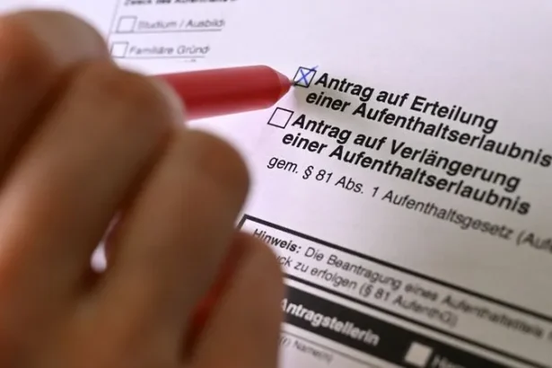 Aufenthalt Deutschland 2026: Visum, Aufenthaltstitel und Einbürgerung einfach erklärt