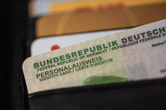 Einbürgerungstest 2026: Fragen, Antworten und Vorbereitung