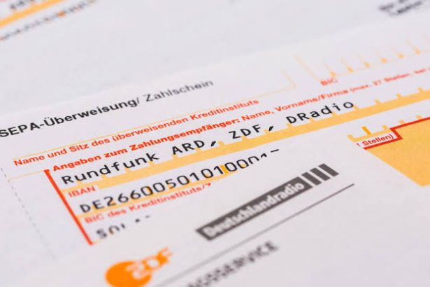 Rundfunkbeitrag für Studenten 2026: Befreiung und Pflicht