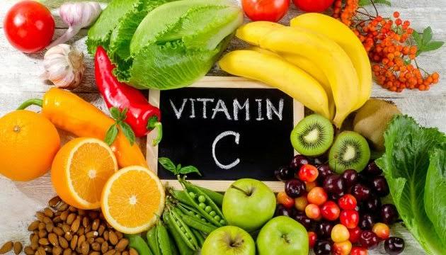 Vitamin C: Tagesbedarf, Lebensmittel und Wirkung