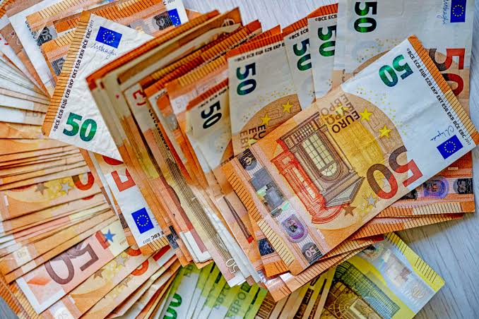 Rente berechnen 2026: Rentenformel, Rentenpunkte und Beispiele