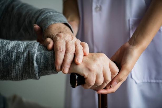 Pflegegrad 3 2026: Leistungen, Pflegegeld und Sachleistungen