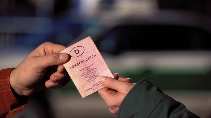 Führerschein verloren 2026: Was tun und wie Ersatz beantragen?