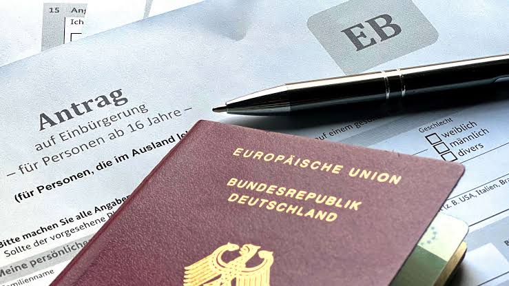 Reisepass beantragen 2026: Express, Kosten und Bearbeitungszeit