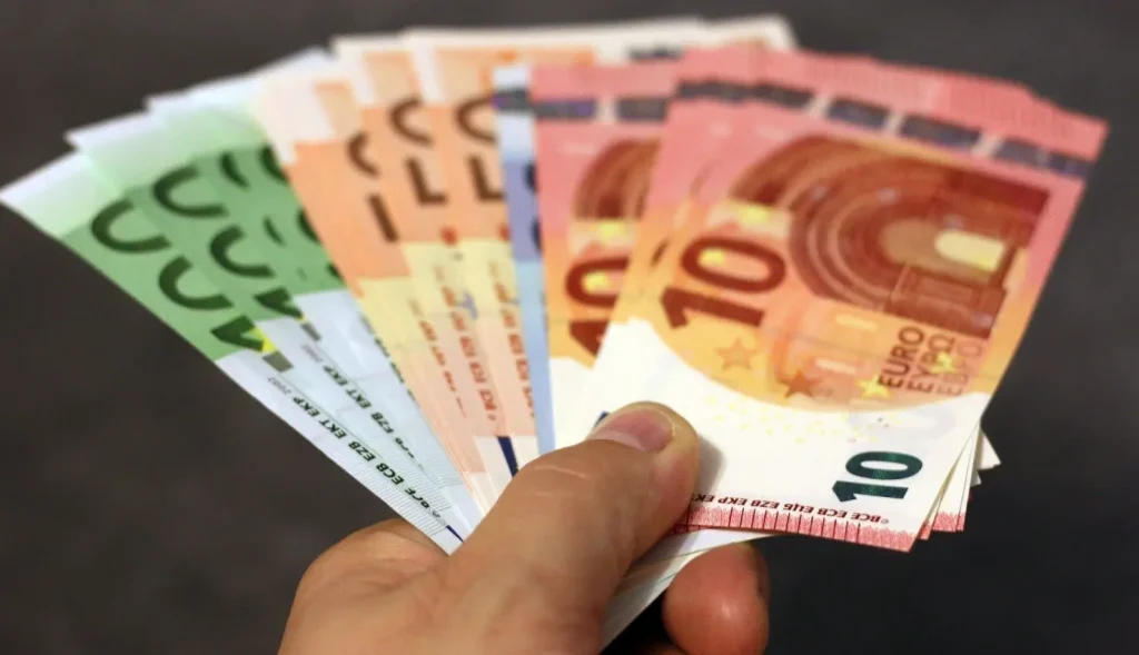Pflegegrad 4 2026: Leistungen und finanzielleUnterstützung im Überblick