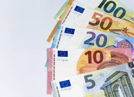 Kindergeld für Ausländer in Deutschland 2026: Voraussetzungen und Tipps