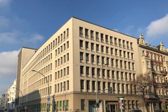Finanzamt Schöneberg an der Potsdamer Straße in Berlin