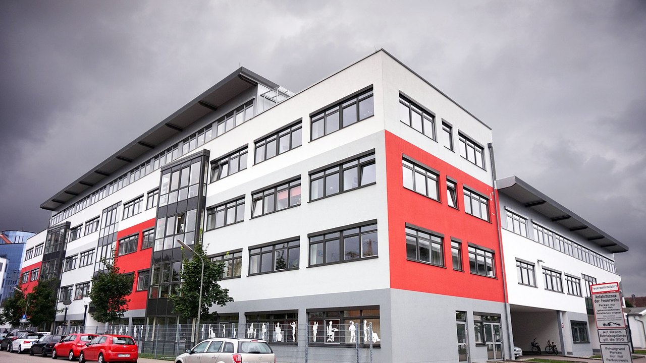 Gebäude des Jobcenters Augsburg-Stadt von außen